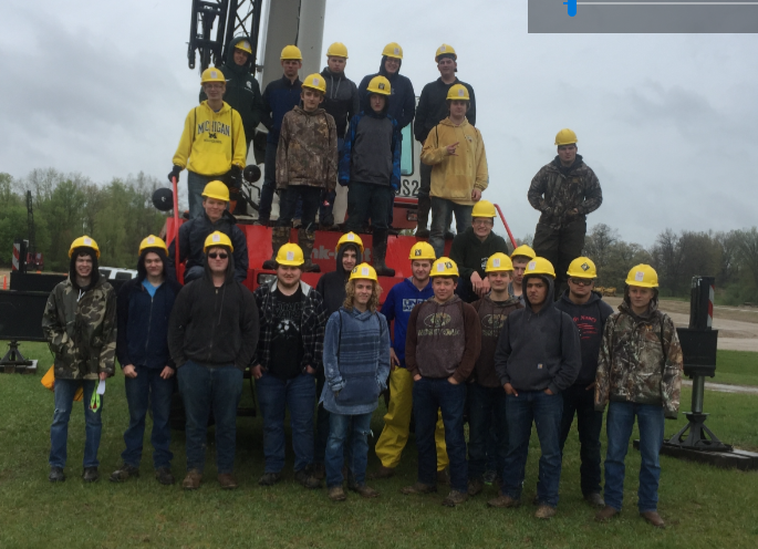 Group picture of the 2016-2017 construction class.
