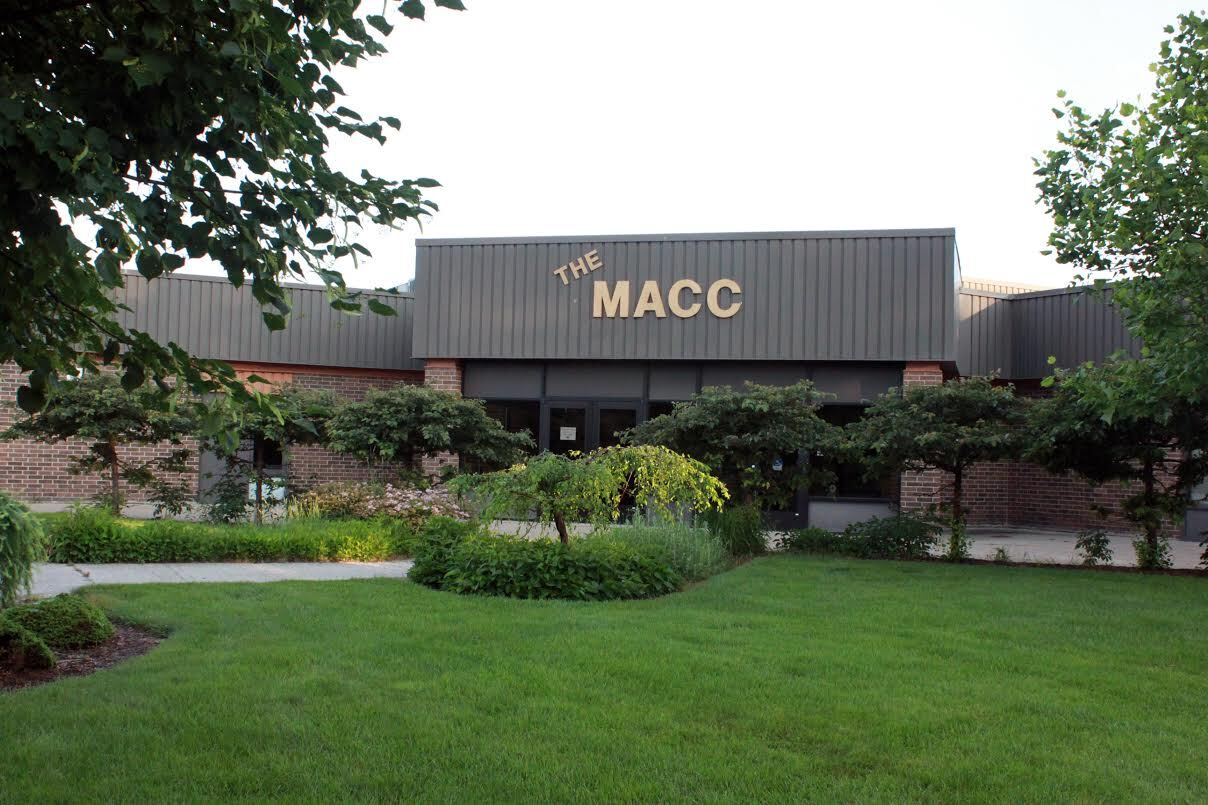 Picture of the front entrance of Montcalm Area Career Center
